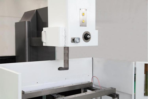 Сервоуправляемый среднескоростной электроэрозионный станок MetalCraft DK630S — фото 2