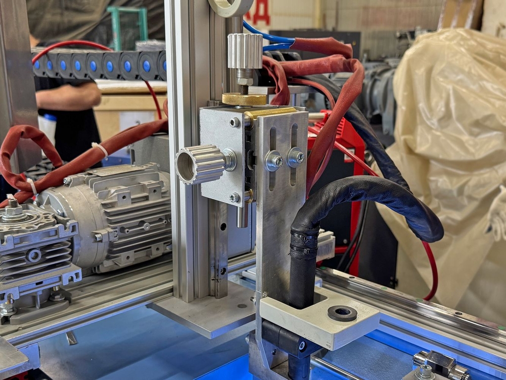 Стыковая шовная сварка HRD125 с источником FRONIUS TIG 170, присадочной проволокой и чиллером — фото 3