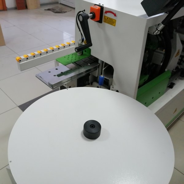 Автоматический кромкооблицовочный станок WoodTec Compact mini 200 — фото 6