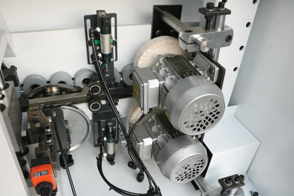 Автоматический кромкооблицовочный станок DELTAMACHINERY DM-400F — фото 12