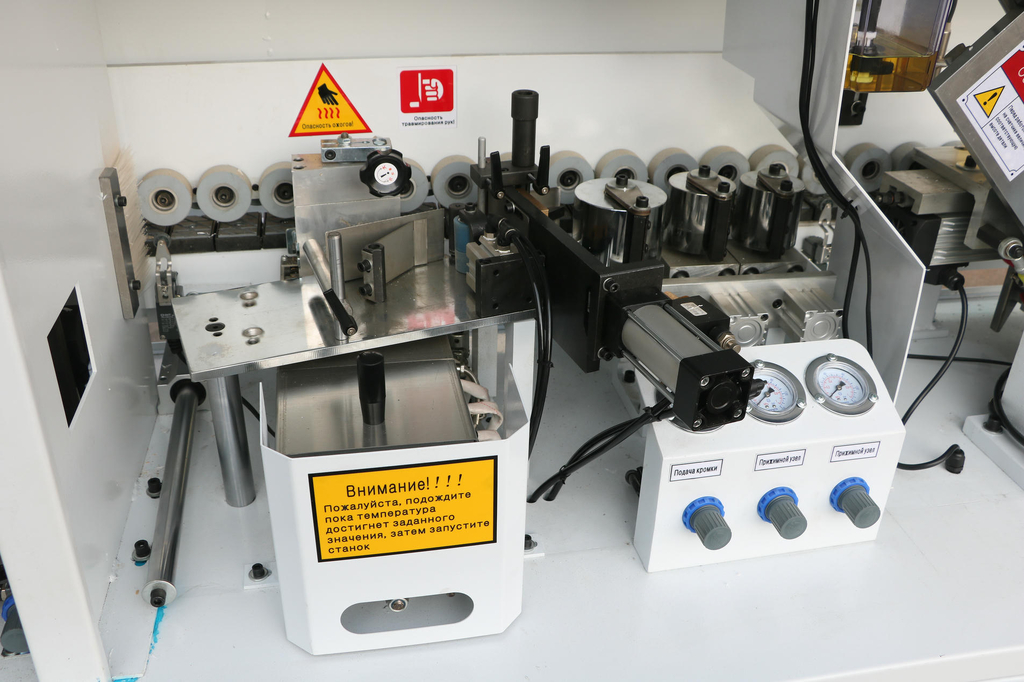 Автоматический кромкооблицовочный станок DELTAMACHINERY DM-400F — фото 8