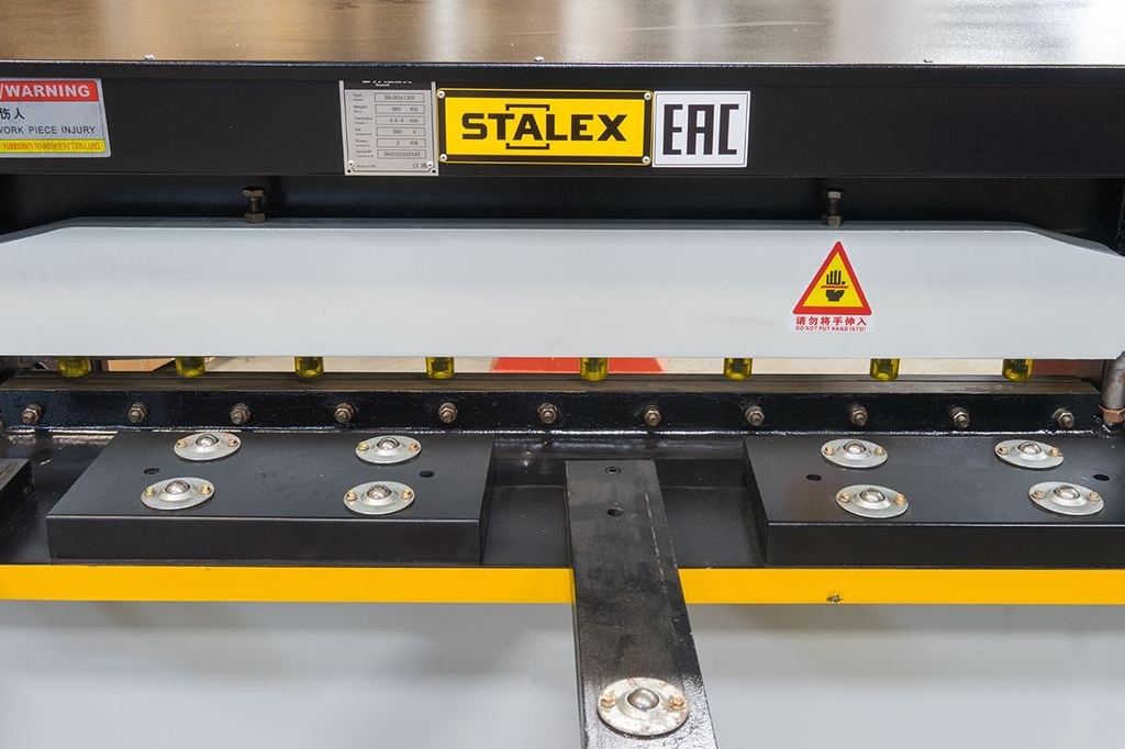 Гильотина электромеханическая Stalex SBJB 3x1500 (102505) — фото 3