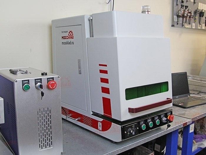 Лазерный маркиратор в защитной кабине 50W (излучатель MAX) — фото 2