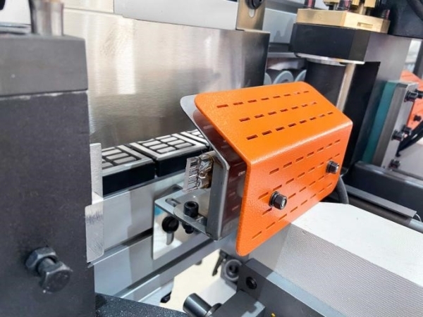 Станок для облицовывания кромок мебельных деталей WoodTec HEAVY 400C — фото 2