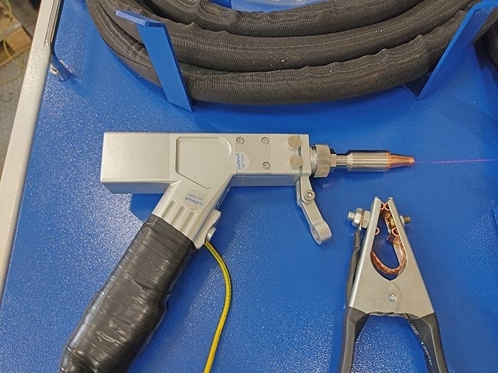 Аппарат лазерной сварки KY-W-HW1500-C 1.5кВт Raycus 3в1 (резка, сварка, очистка) с механизмом подачи проволоки и водным охлаждением — фото 11