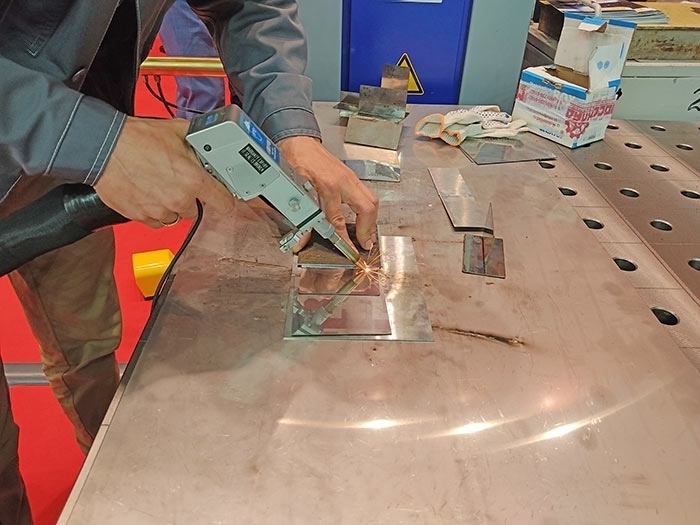 Волоконно-лазерный сварочный аппарат MFKY-W-HW1500-C 1.5кВт IPG с механизмом подачи проволоки — фото 11