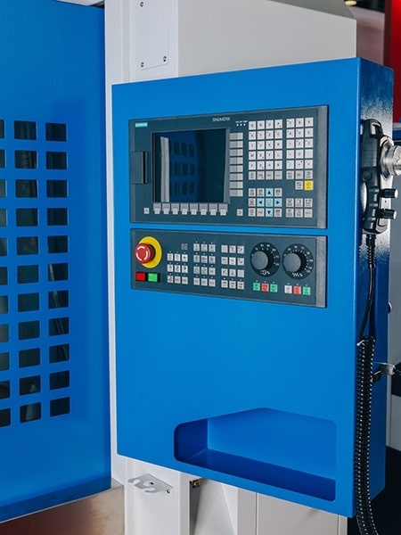 Вертикальный обрабатывающий центр с ЧПУ MetalTec TOPMILL 850S (4-х осевой) — фото 3