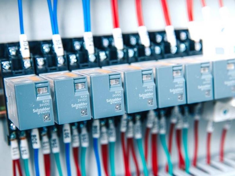 Листогибочный гидравлический пресс MetalTec HBM 160/3200M (E22, инвертор заднего упора) — фото 4