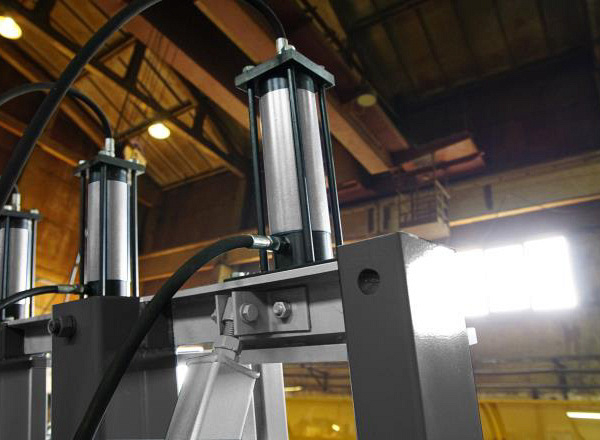 Пресс гидравлический для бруса IRONMAC Press 200/3 HM — фото 9